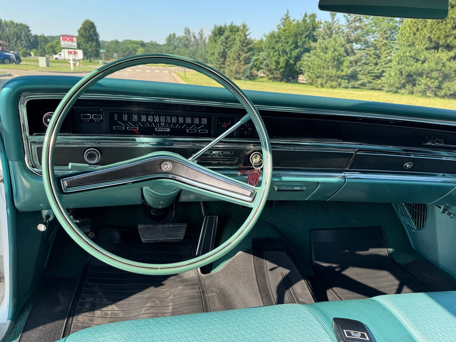 Buick-LeSabre-Custom-1966-Other-10