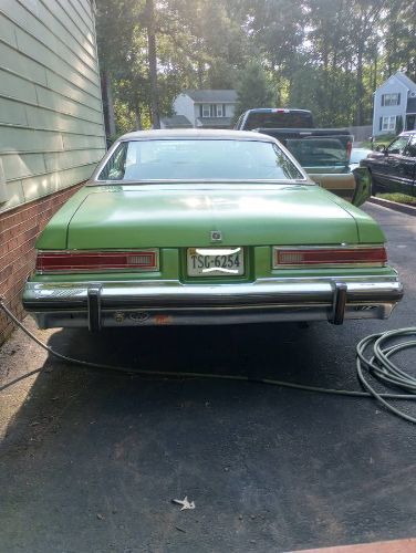 Buick-Lesabre-1976-Green-1