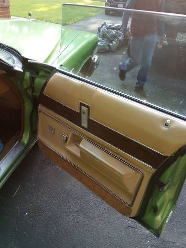 Buick-Lesabre-1976-Green-4