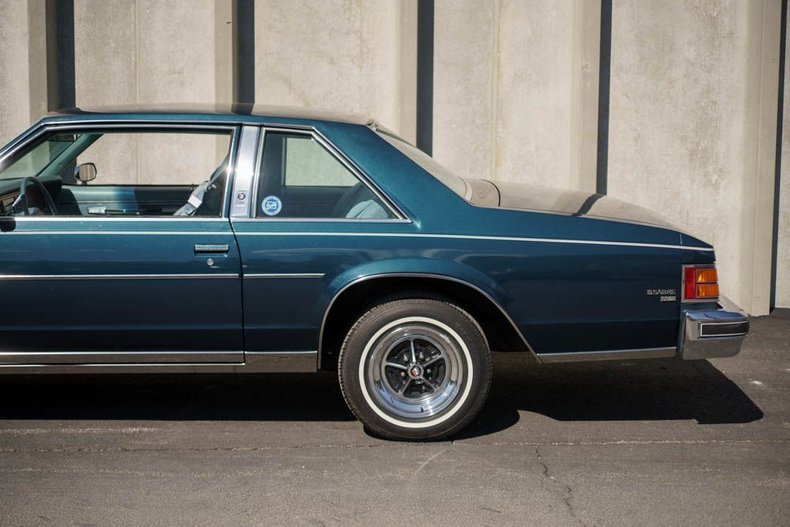 Buick-Lesabre-1979-Dark-Blue-exterior-Light-blue-cloth-int-1