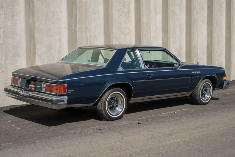 Buick-Lesabre-1979-Dark-Blue-exterior-Light-blue-cloth-int-32