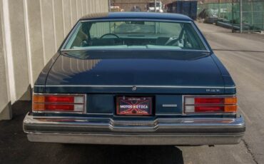 Buick-Lesabre-1979-Dark-Blue-exterior-Light-blue-cloth-int-34