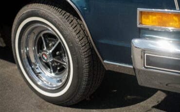Buick-Lesabre-1979-Dark-Blue-exterior-Light-blue-cloth-int-40