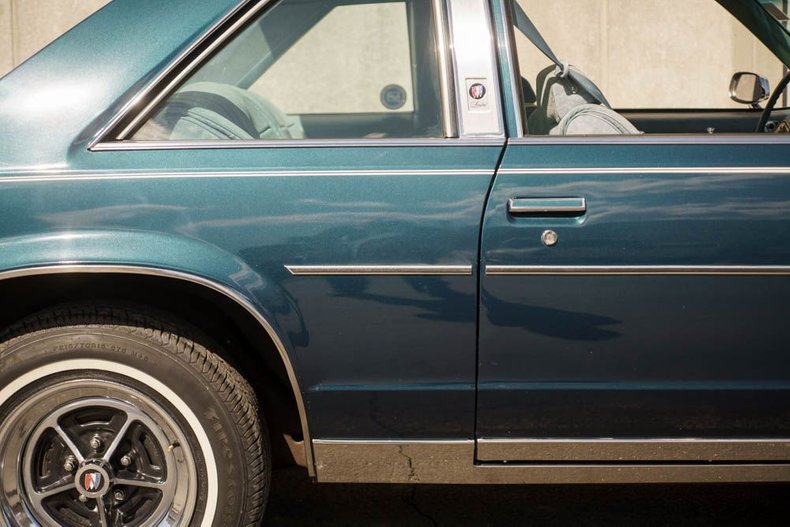 Buick-Lesabre-1979-Dark-Blue-exterior-Light-blue-cloth-int-43