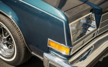 Buick-Lesabre-1979-Dark-Blue-exterior-Light-blue-cloth-int-9