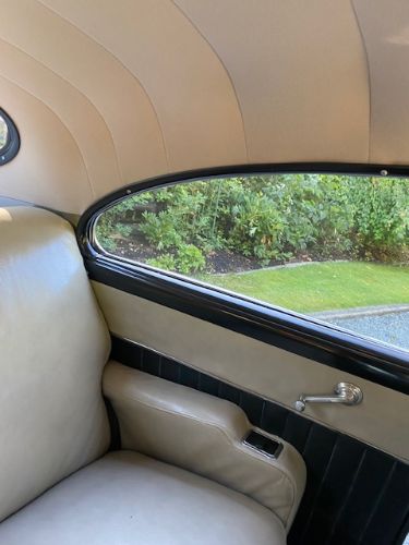 Buick-Other-1950-Black-Tan-2