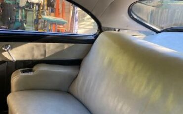 Buick-Other-1950-Black-Tan-49