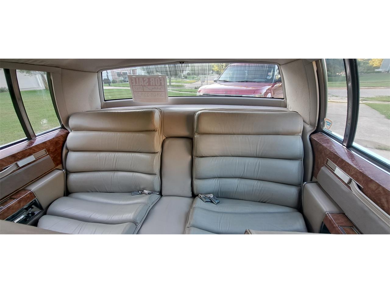 Buick-Park-avenue-1983-Brown-Tan-11