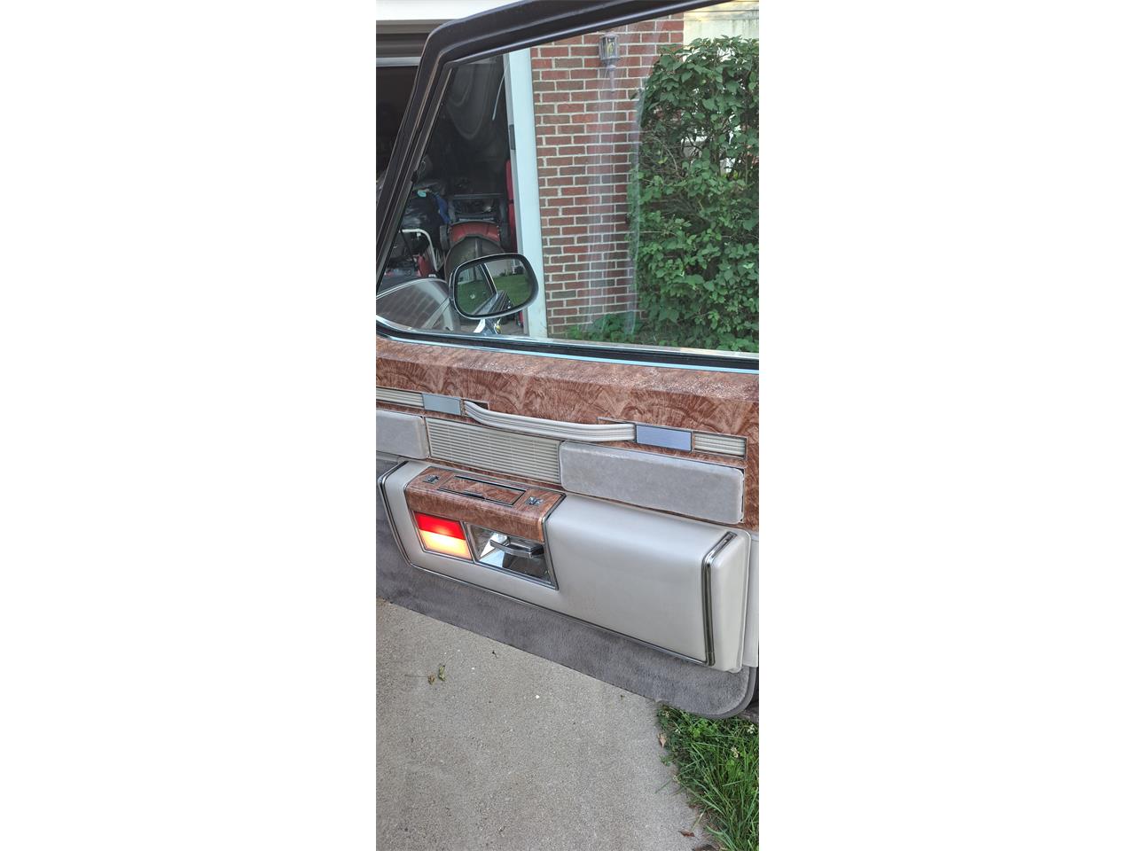 Buick-Park-avenue-1983-Brown-Tan-14