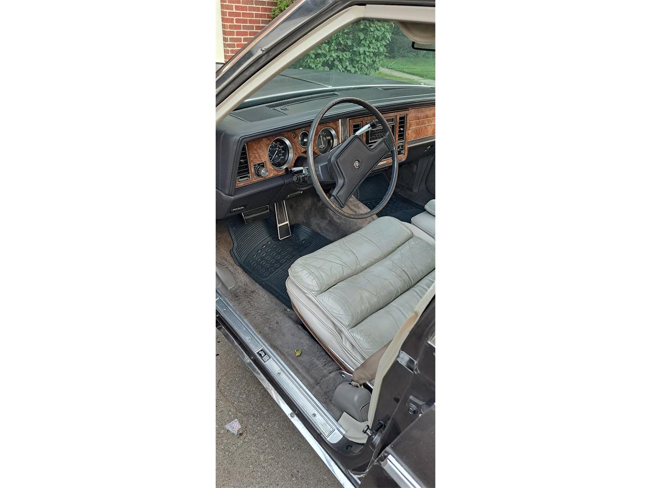 Buick-Park-avenue-1983-Brown-Tan-18