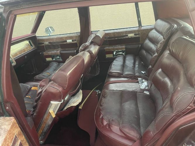 Buick-Park-avenue-1983-Purplish-Bronze-12