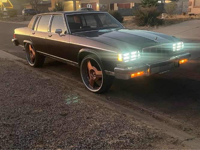 Buick-Park-avenue-1983-Purplish-Bronze