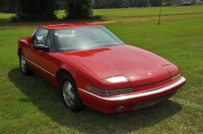Buick-Reatta-1988-Red-9