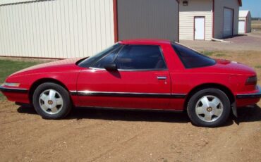 Buick-Reatta-1988-Red-Sadle-1