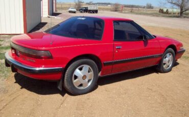 Buick-Reatta-1988-Red-Sadle