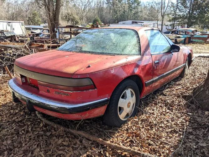 Buick-Reatta-1988-Red-Tan-Cloth-12
