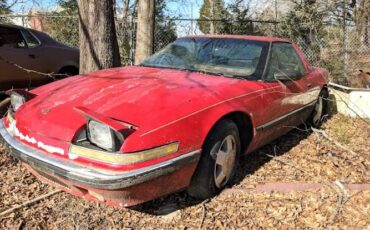 Buick-Reatta-1988-Red-Tan-Cloth-13