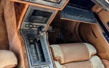 Buick-Reatta-1988-Red-Tan-Cloth-6