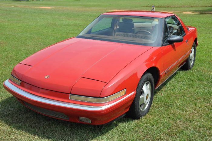 Buick-Reatta-1988-Red
