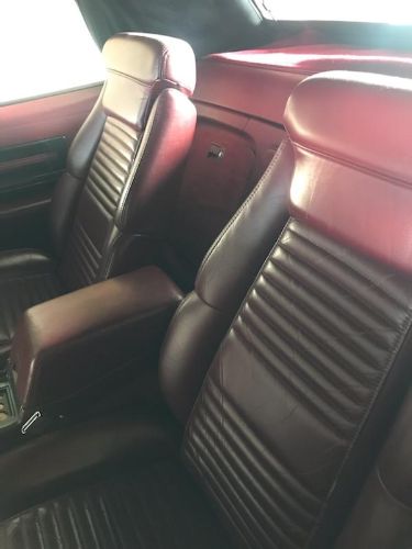 Buick-Reatta-1990-BurgundyWhite-Top-Burgundy-14