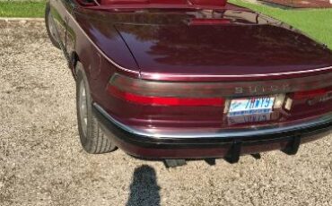 Buick-Reatta-1990-BurgundyWhite-Top-Burgundy-2