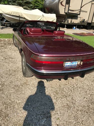Buick-Reatta-1990-BurgundyWhite-Top-Burgundy-2