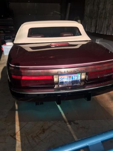 Buick-Reatta-1990-BurgundyWhite-Top-Burgundy-6