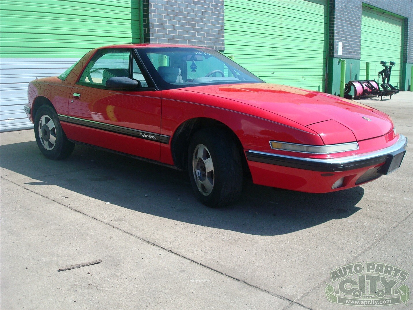 Buick-Reatta-1990-Coupe-13