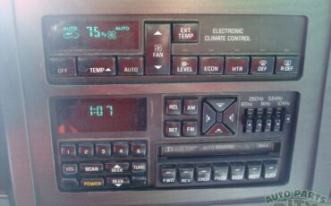 Buick-Reatta-1990-Coupe-3
