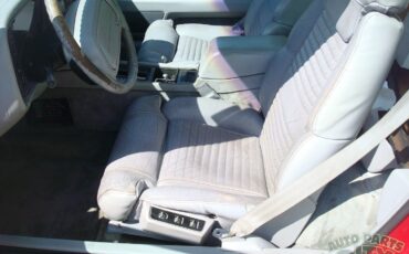 Buick-Reatta-1990-Coupe-4
