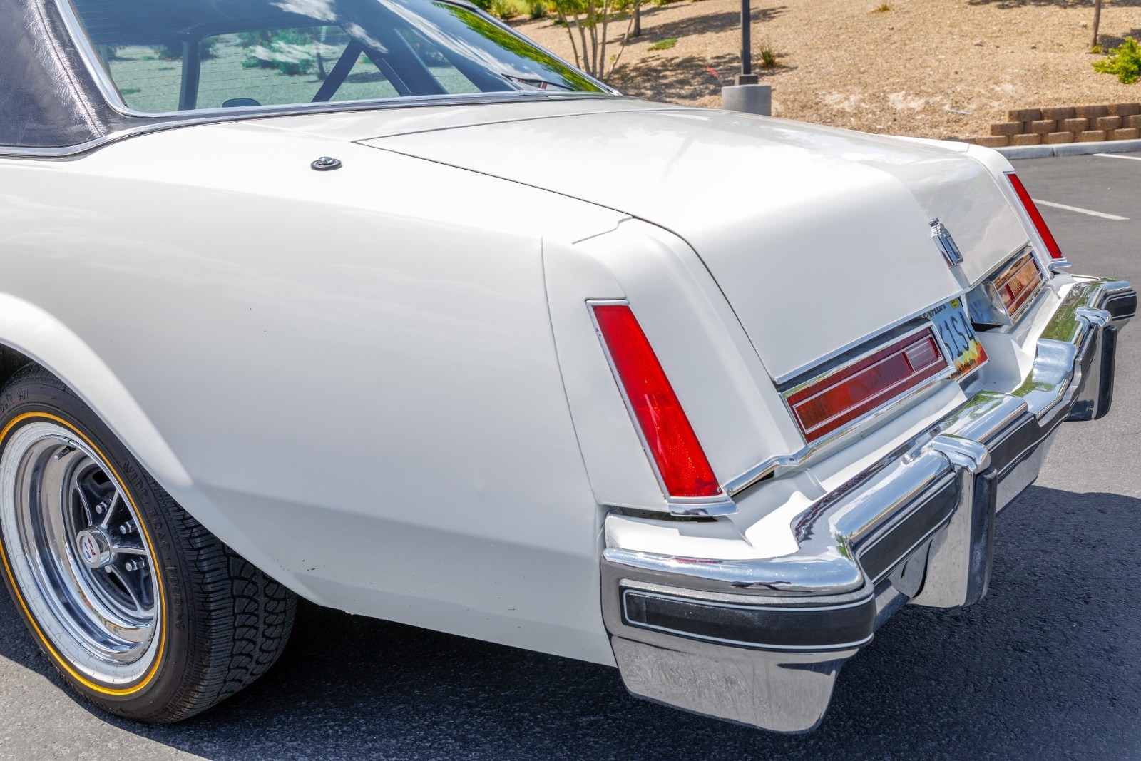 Buick-Regal-1977-Coupe-17
