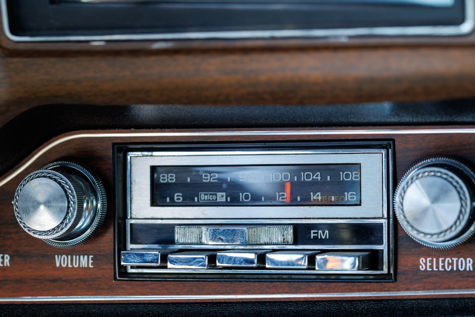 Buick-Regal-1977-Coupe-29