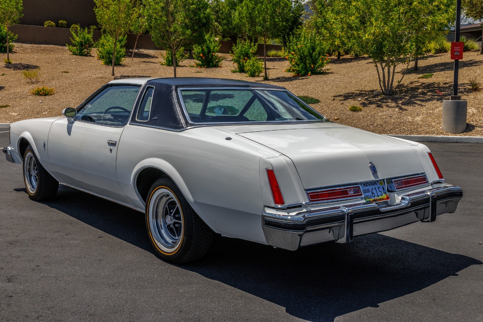 Buick-Regal-1977-Coupe-3