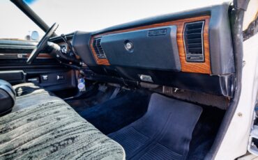 Buick-Regal-1977-Coupe-34