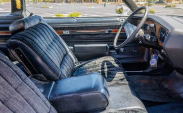 Buick-Regal-1977-Coupe-36