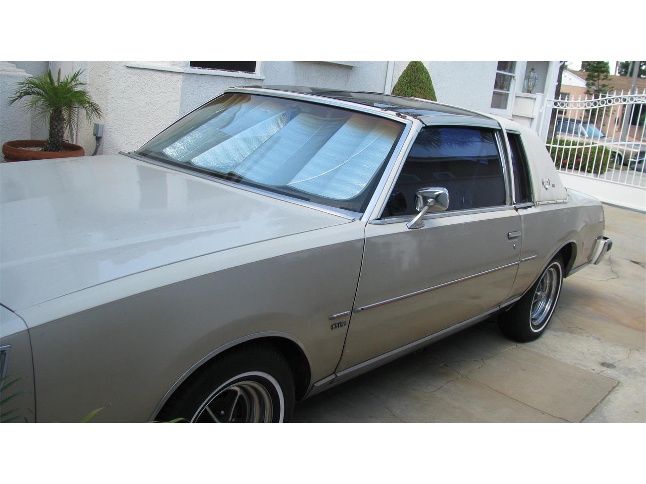 Buick-Regal-1979-Silver-White-Tan-3