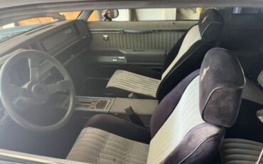Buick-Regal-1986-Black-Black-11