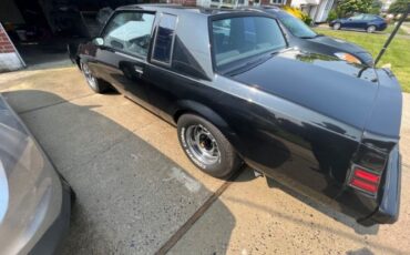 Buick-Regal-1986-Black-Black-19