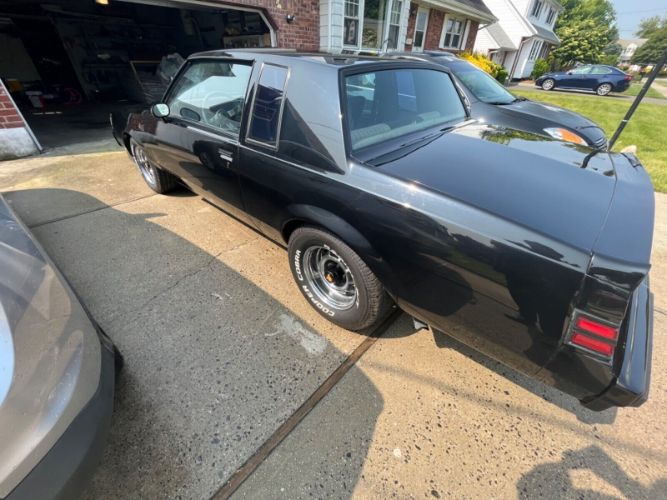 Buick-Regal-1986-Black-Black-19