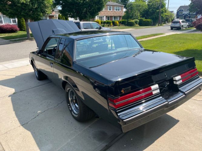 Buick-Regal-1986-Black-Black-22