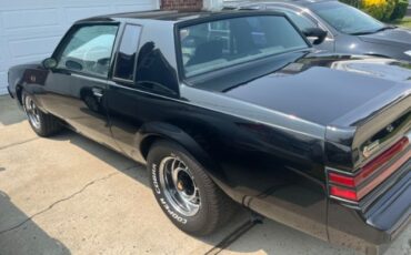 Buick-Regal-1986-Black-Black-3