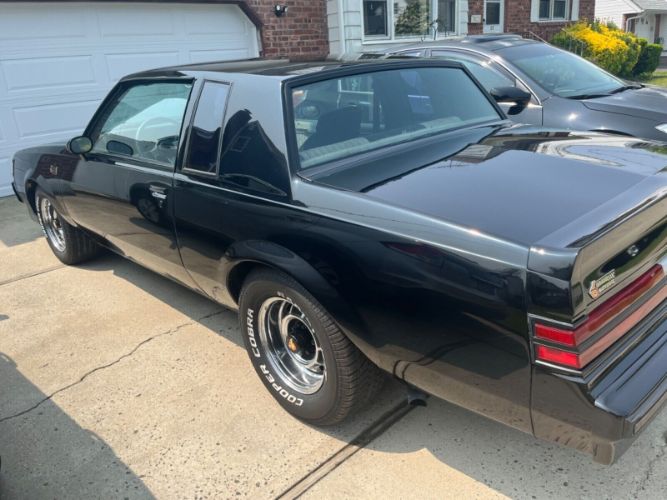 Buick-Regal-1986-Black-Black-3