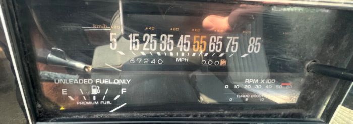 Buick-Regal-1986-Black-Black-4