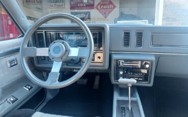 Buick-Regal-1987-11