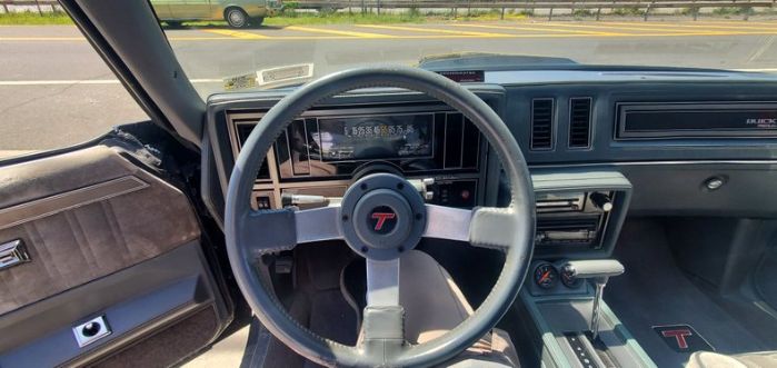 Buick-Regal-1987-11