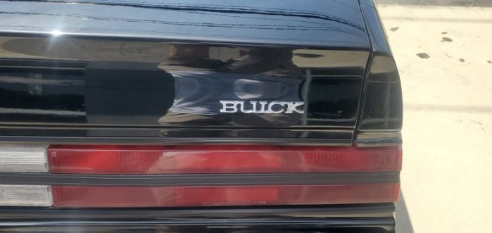 Buick-Regal-1987-12