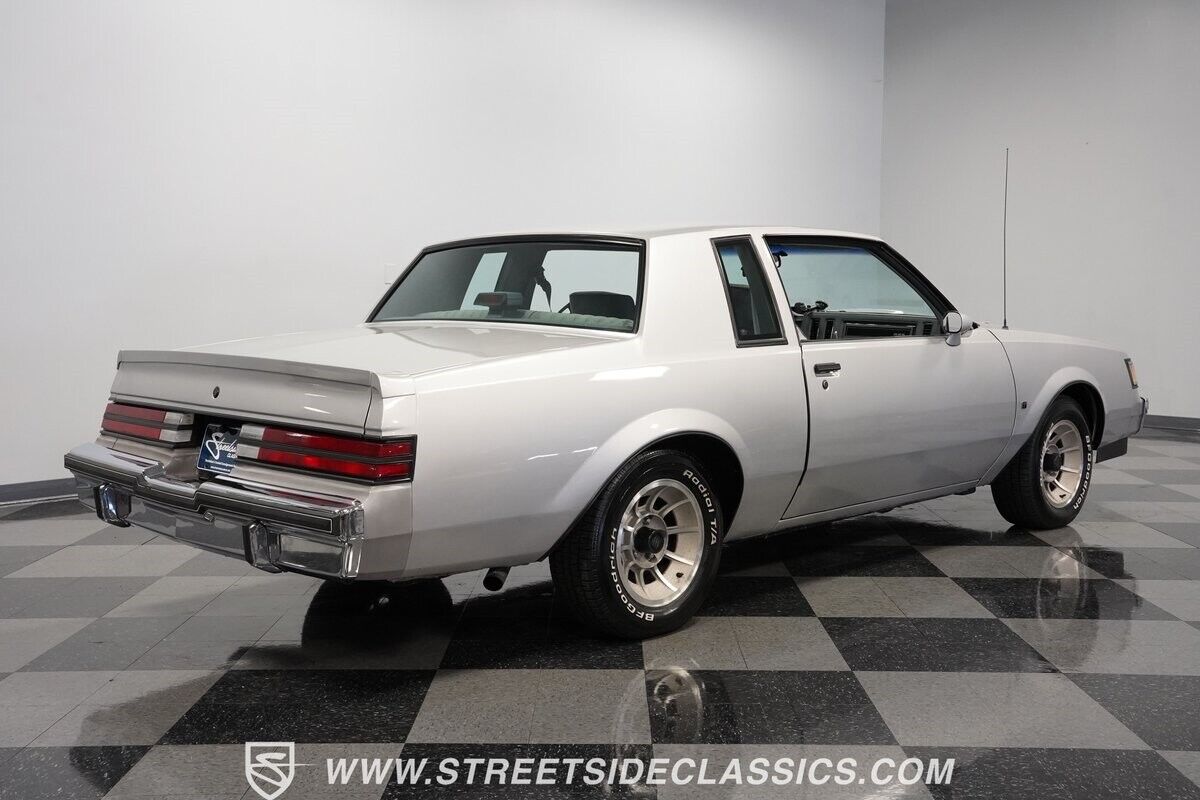 Buick-Regal-1987-Coupe-12