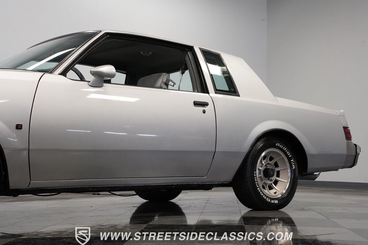 Buick-Regal-1987-Coupe-22