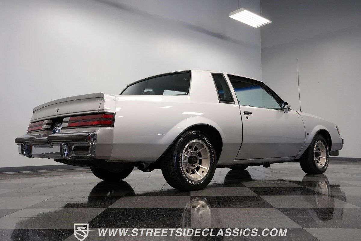 Buick-Regal-1987-Coupe-27