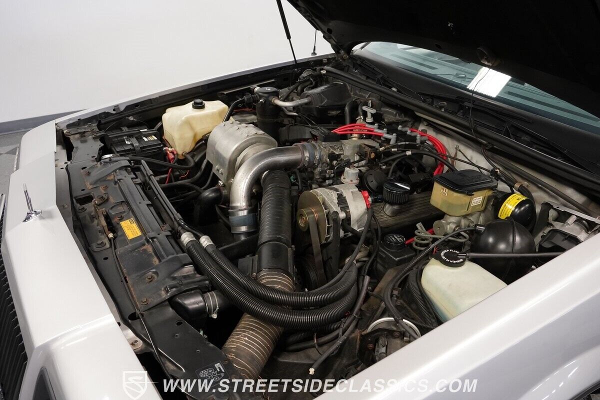 Buick-Regal-1987-Coupe-32